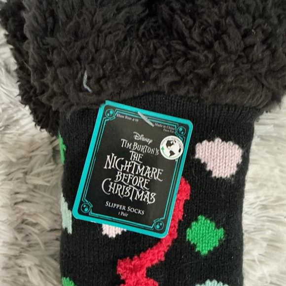 Disneys Tim Burtons Nightmare Before Christmas Slipoer Socks 4-10 - Picture 7 of 7